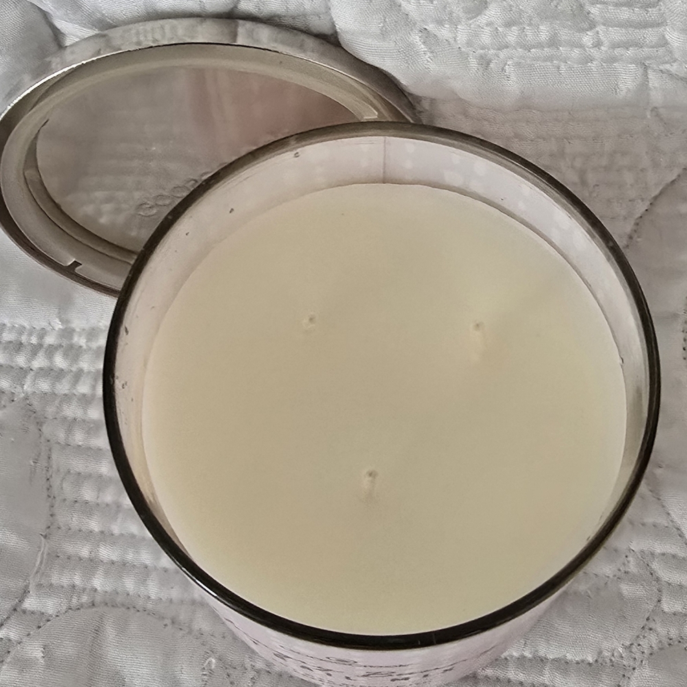 Goose Creek Pink Scented Candle - Picture 2 of 2